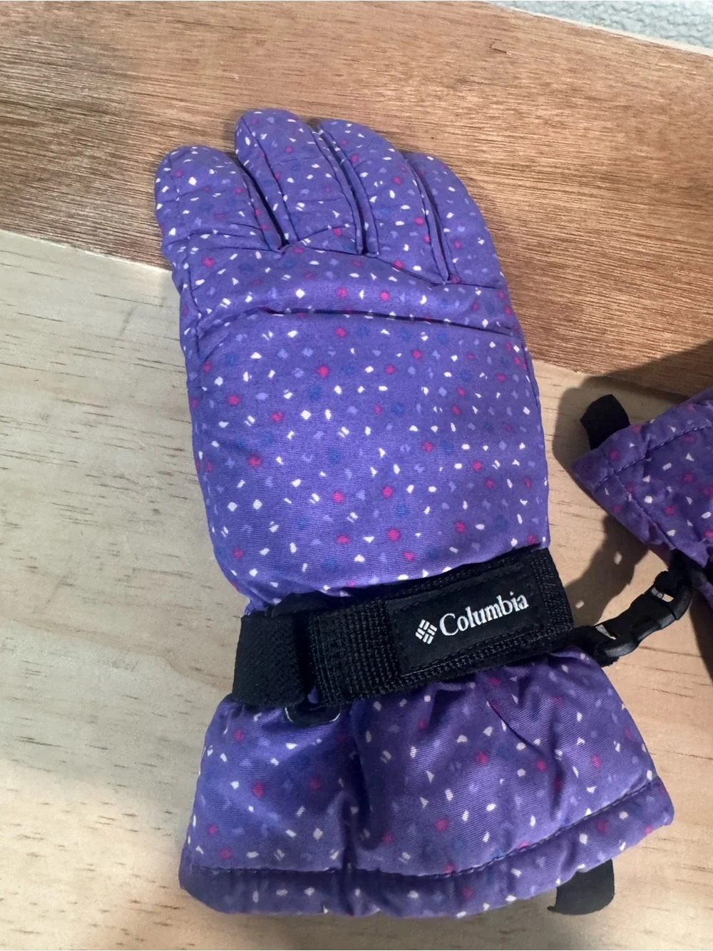 COLUMBIA Purple Dot Quilted Kids Winter Gloves size small